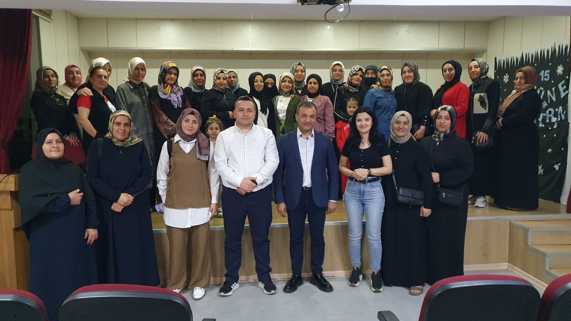 Sultangazi Halk Eğitimi Merkezi Müdürü Aziz AKDOĞAN'nda okulumuza ziyaret
